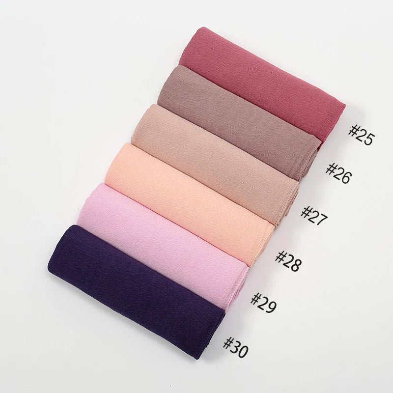 Hijab Froissé Noravia™ — Rayonne Légère et Élégante (Grande Taille)