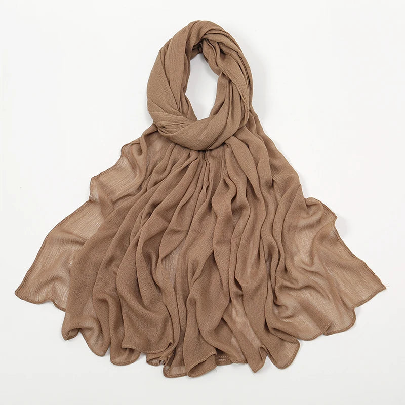 Hijab Froissé Noravia™ — Rayonne Légère et Élégante (Grande Taille)