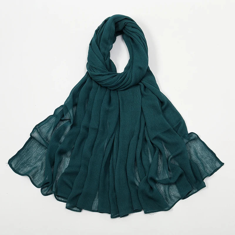Hijab Froissé Noravia™ — Rayonne Légère et Élégante (Grande Taille)