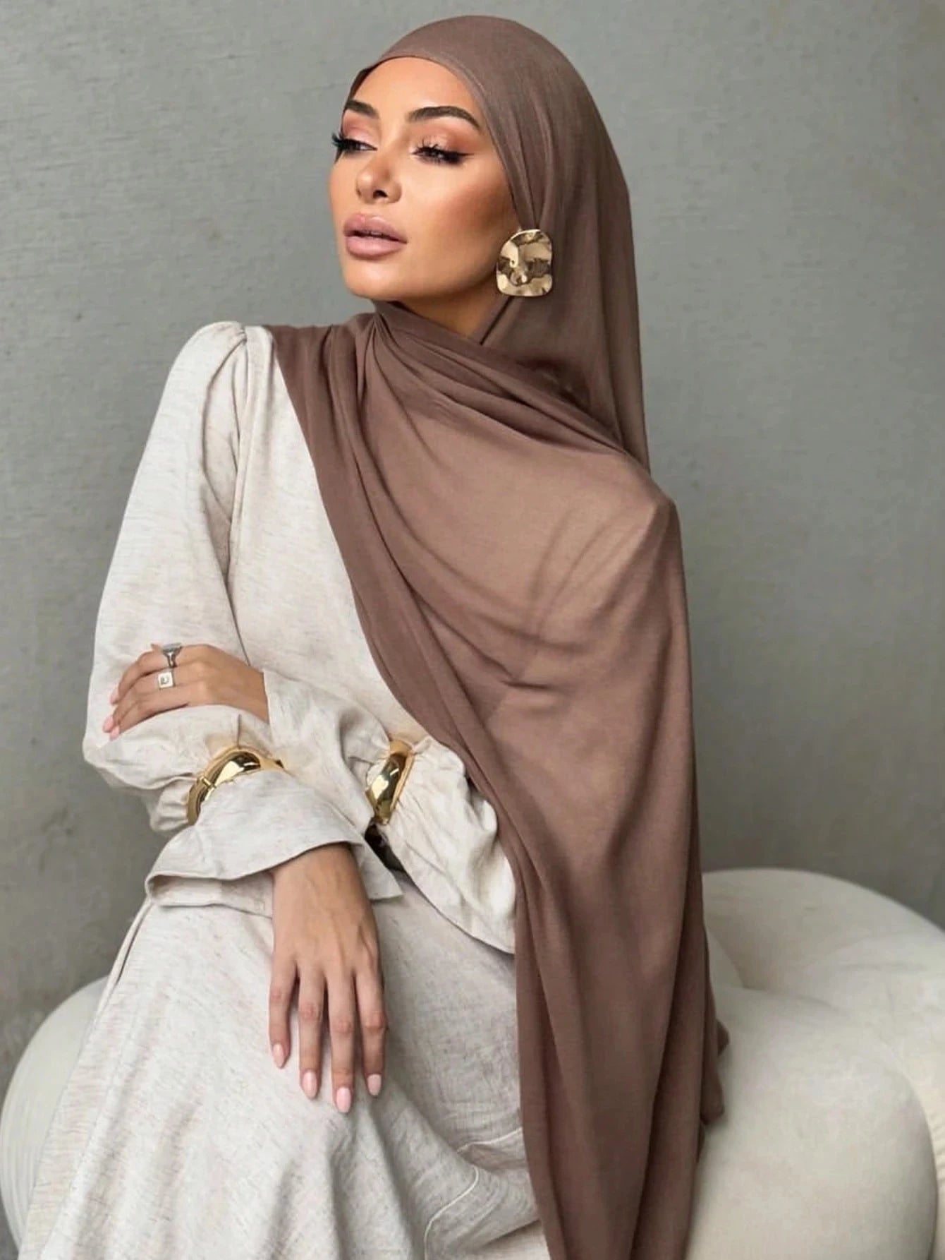 Hijab Noravia™ — Écharpe Longue en Coton & Modal Haute Qualité (70×180 cm)