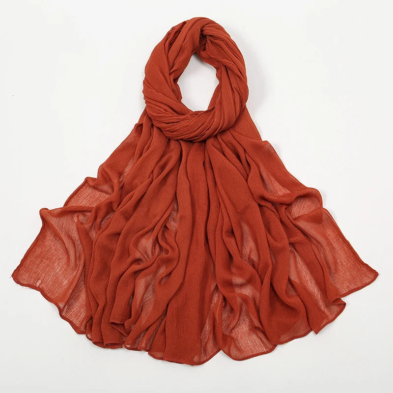 Hijab Froissé Noravia™ — Rayonne Légère et Élégante (Grande Taille)