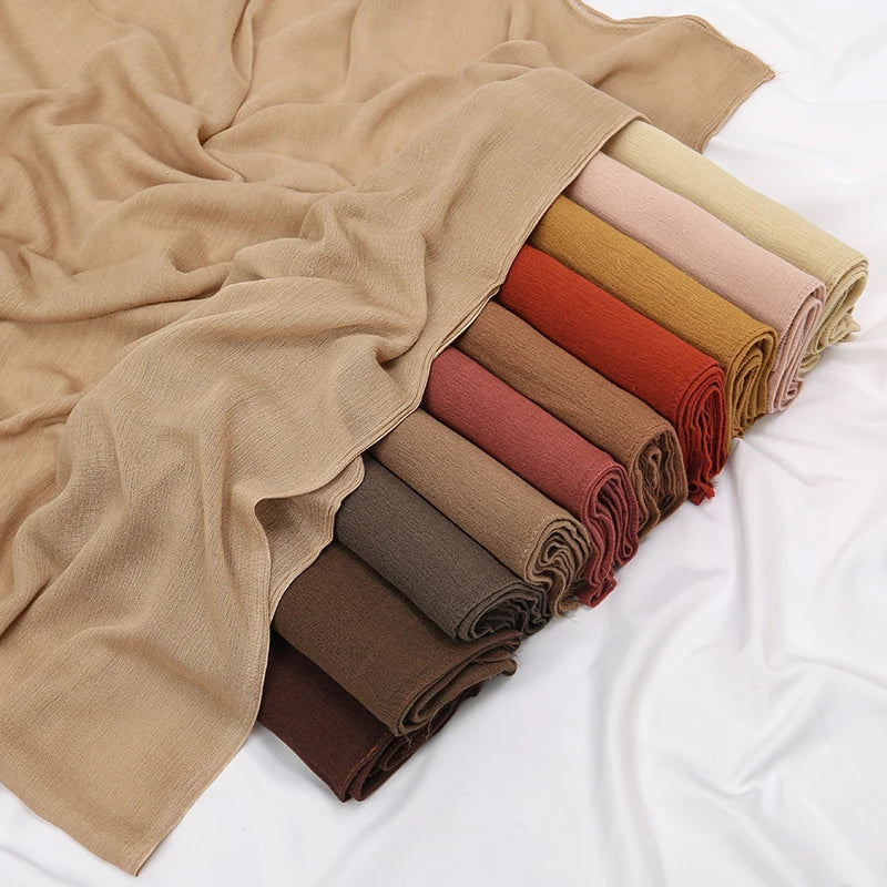 Hijab Froissé Noravia™ — Rayonne Légère et Élégante (Grande Taille)