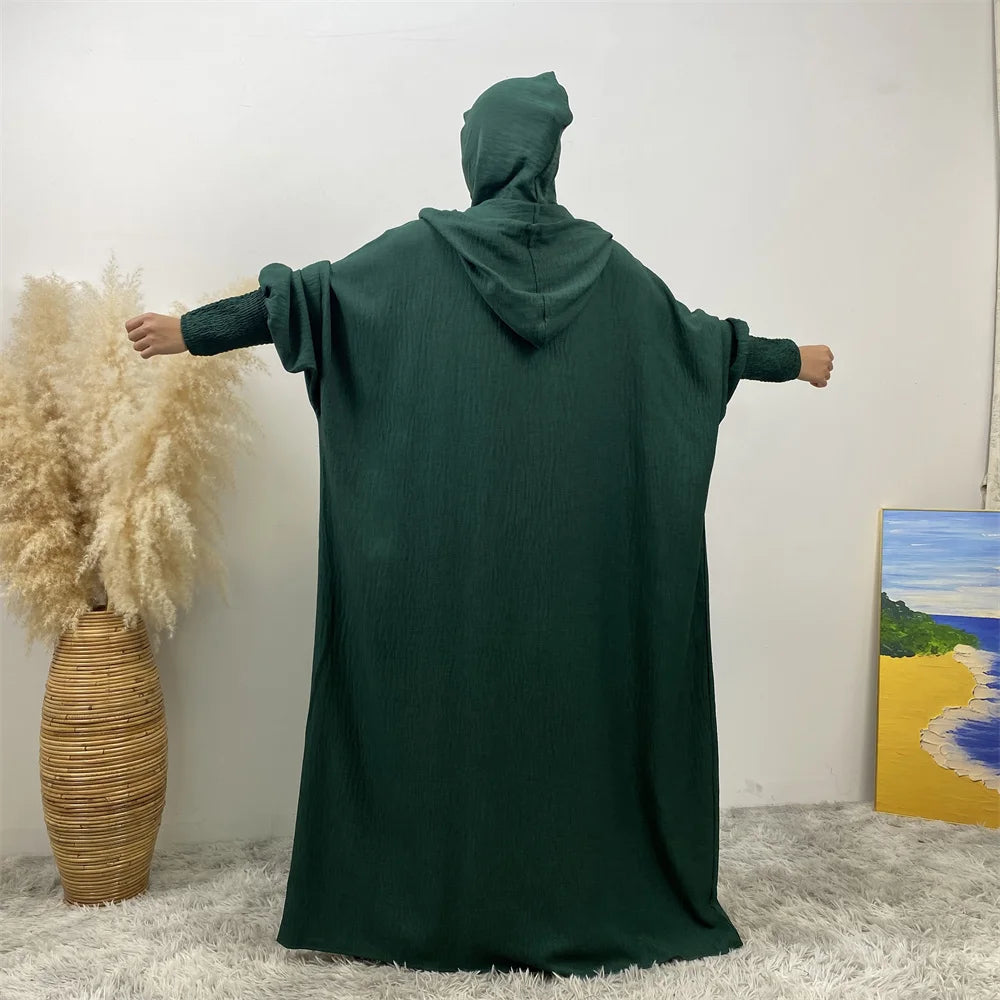 Robe Abaya Noravia – Élégance du Moyen-Orient à capuche