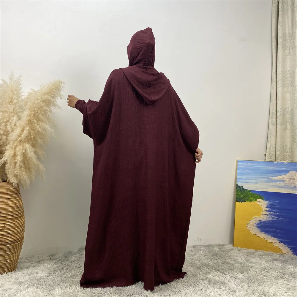 Robe Abaya Noravia – Élégance du Moyen-Orient à capuche