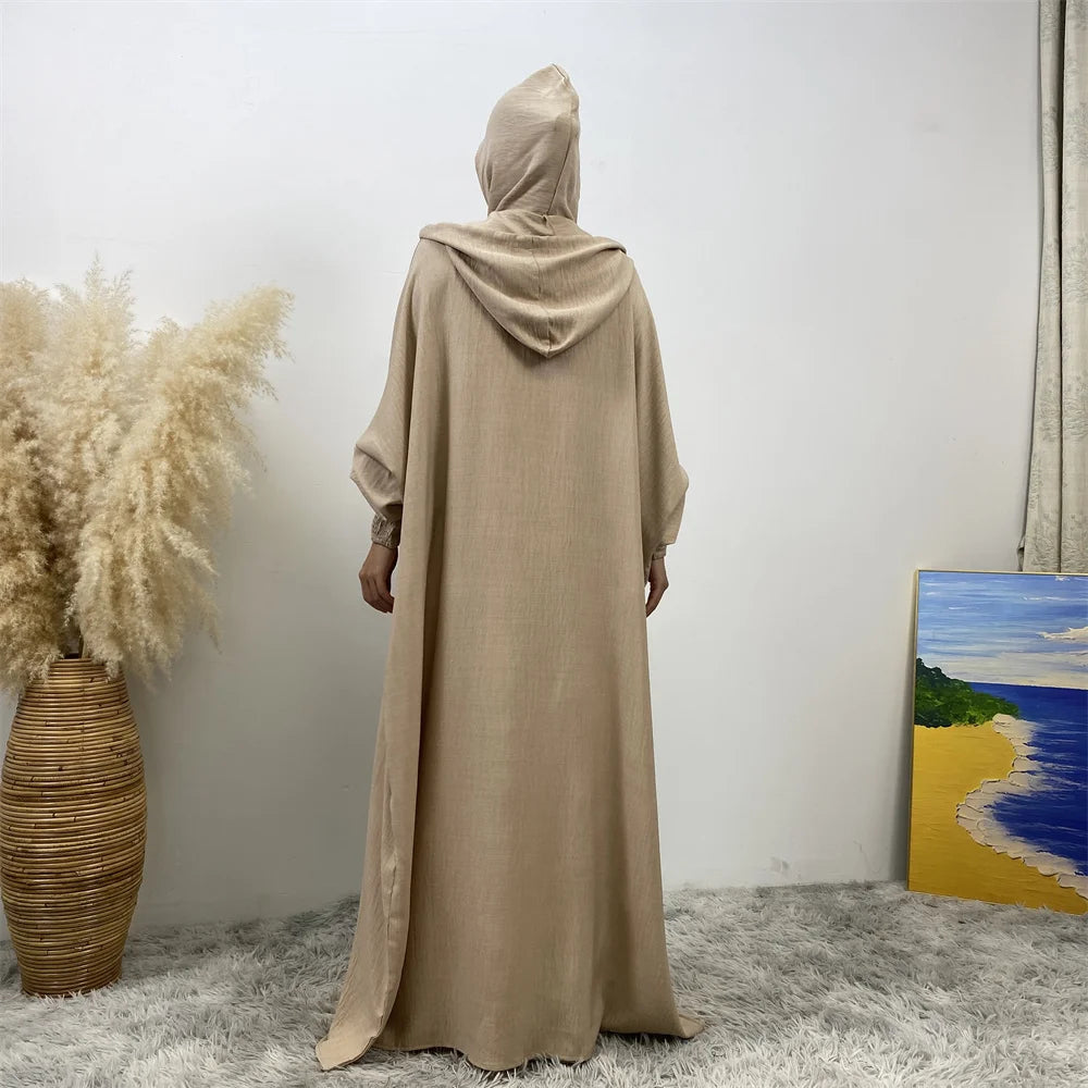 Robe Abaya Noravia – Élégance du Moyen-Orient à capuche