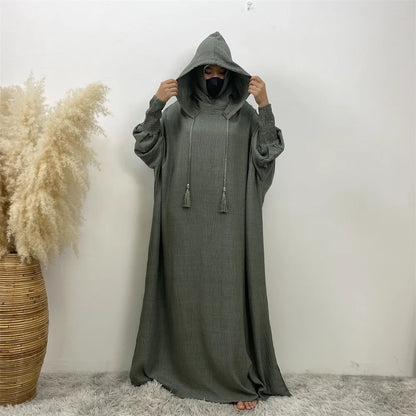 Robe Abaya Noravia – Élégance du Moyen-Orient à capuche