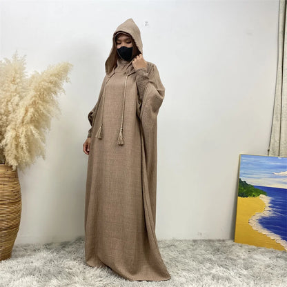Robe Abaya Noravia – Élégance du Moyen-Orient à capuche